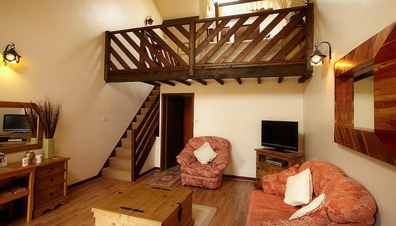 Miltons Country Lodge Lower Langford Dış mekan fotoğraf